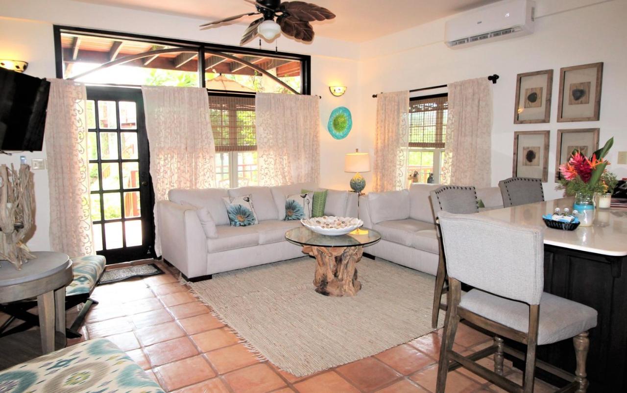 Luxury One-Bedroom Villa with Partial Sea View
