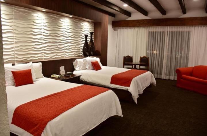 Queen Room Two Queen Beds City View Non-Smoking