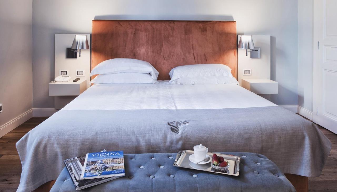 Junior Suite with Terrace and Spa Access