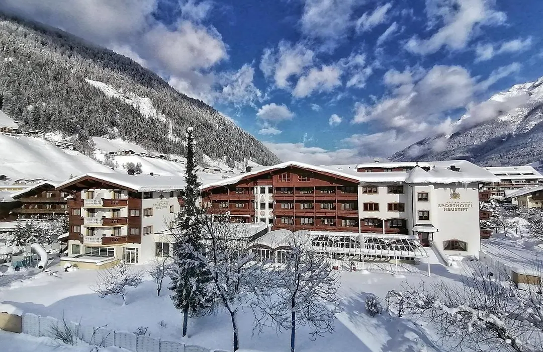 Sporthotel Neustift-1