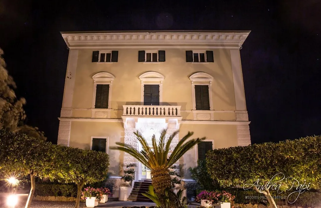 Villa Parisi Grand Hotel-1