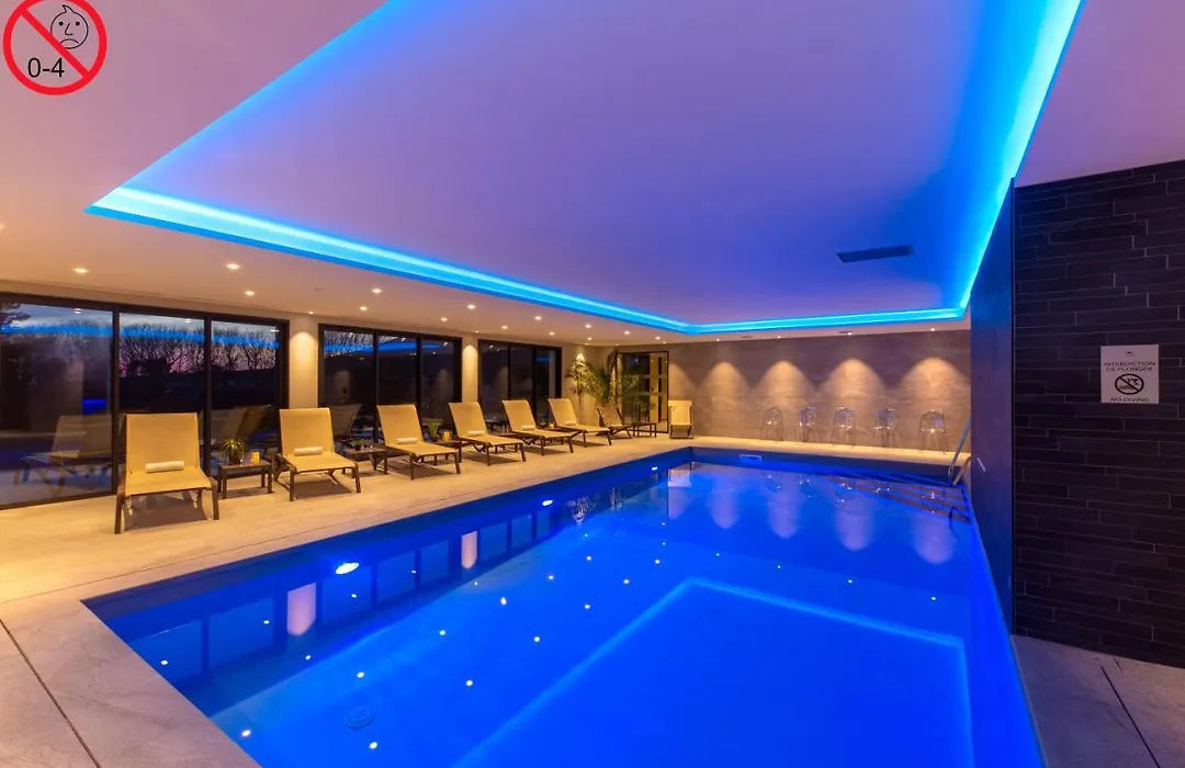 Hôtel L'Escale - Piscine&SPA-1