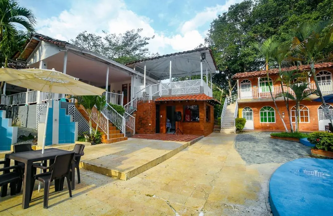 Hotel Porton de Occidente-1