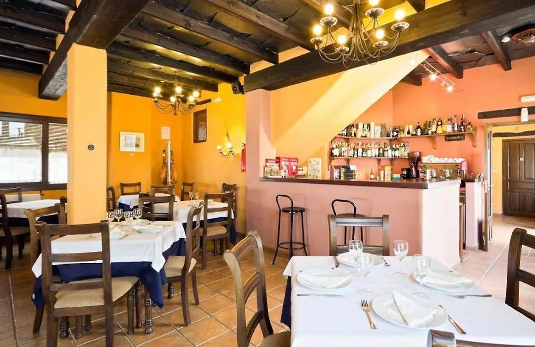 Hotel Maravedí-1