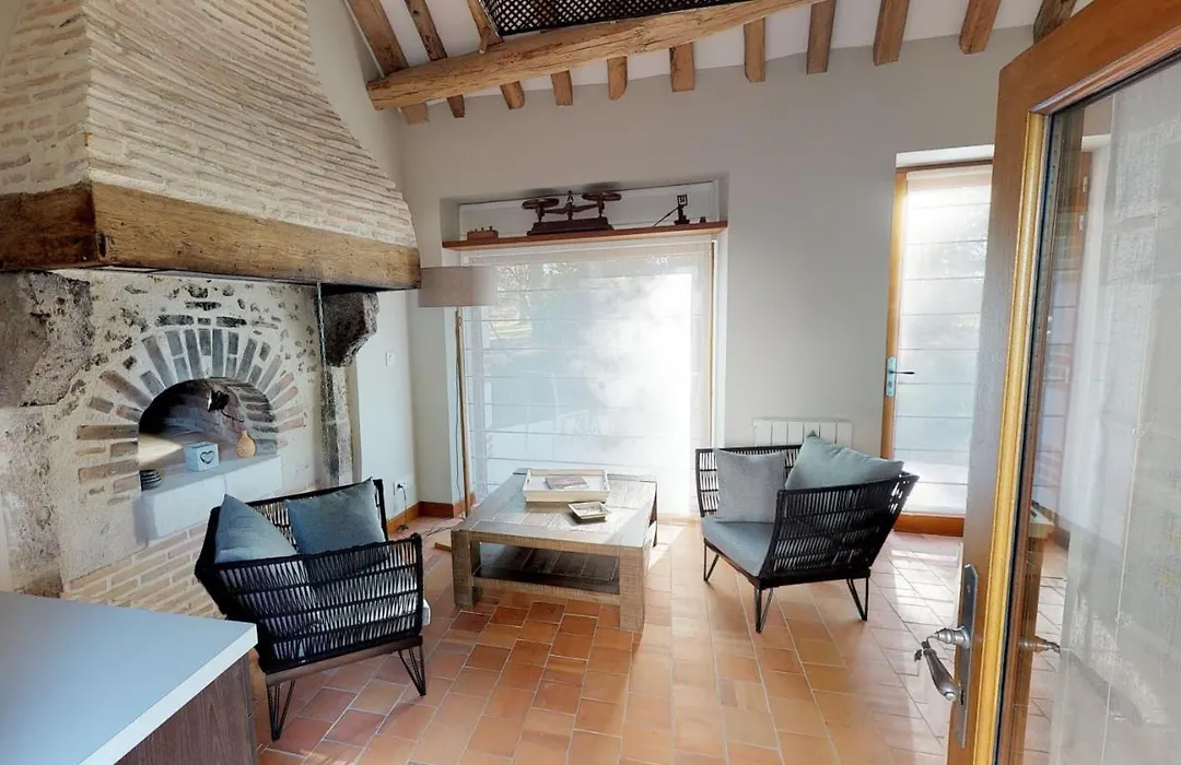 Le Petit Pavillon-1