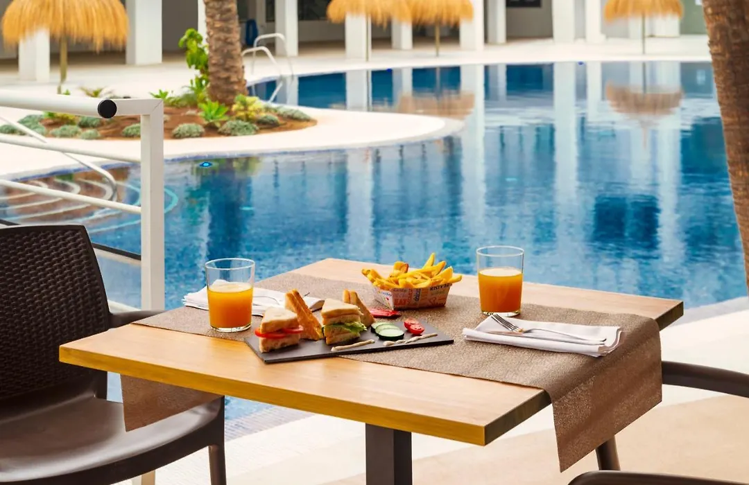 Hotel Cabogata Jardin-1