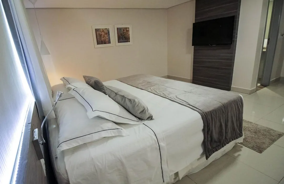 Oscar Hotel Executive-1