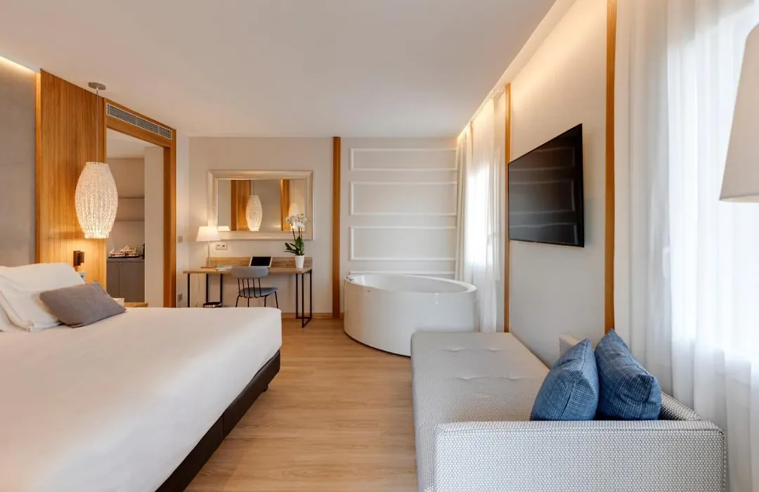 Hotel Boutique Mirlo Barcelona-1