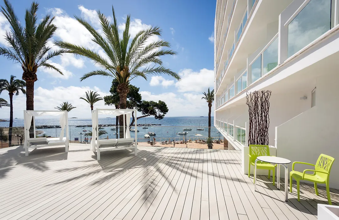 The Ibiza Twiins - 4* Sup-1