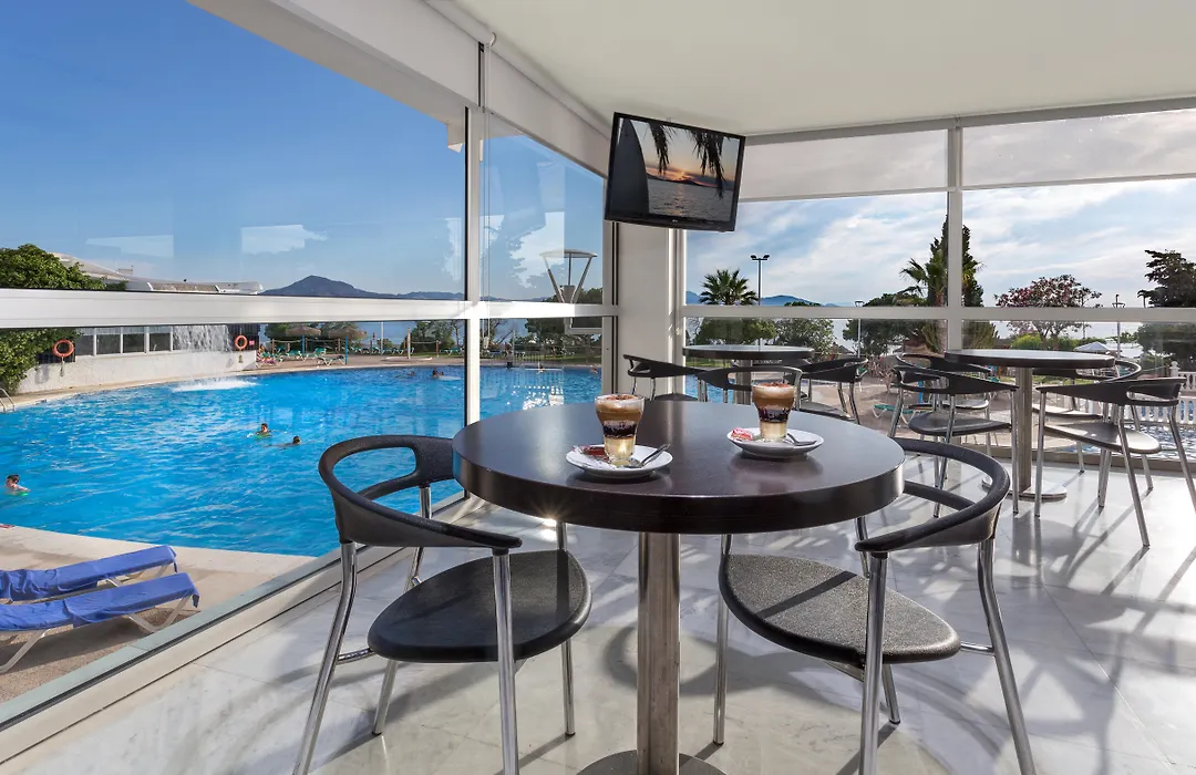 Hotel Izan Cavanna-1