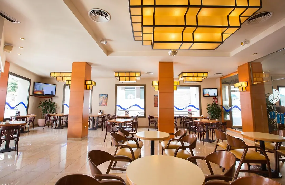 Hotel Costa Brava-1