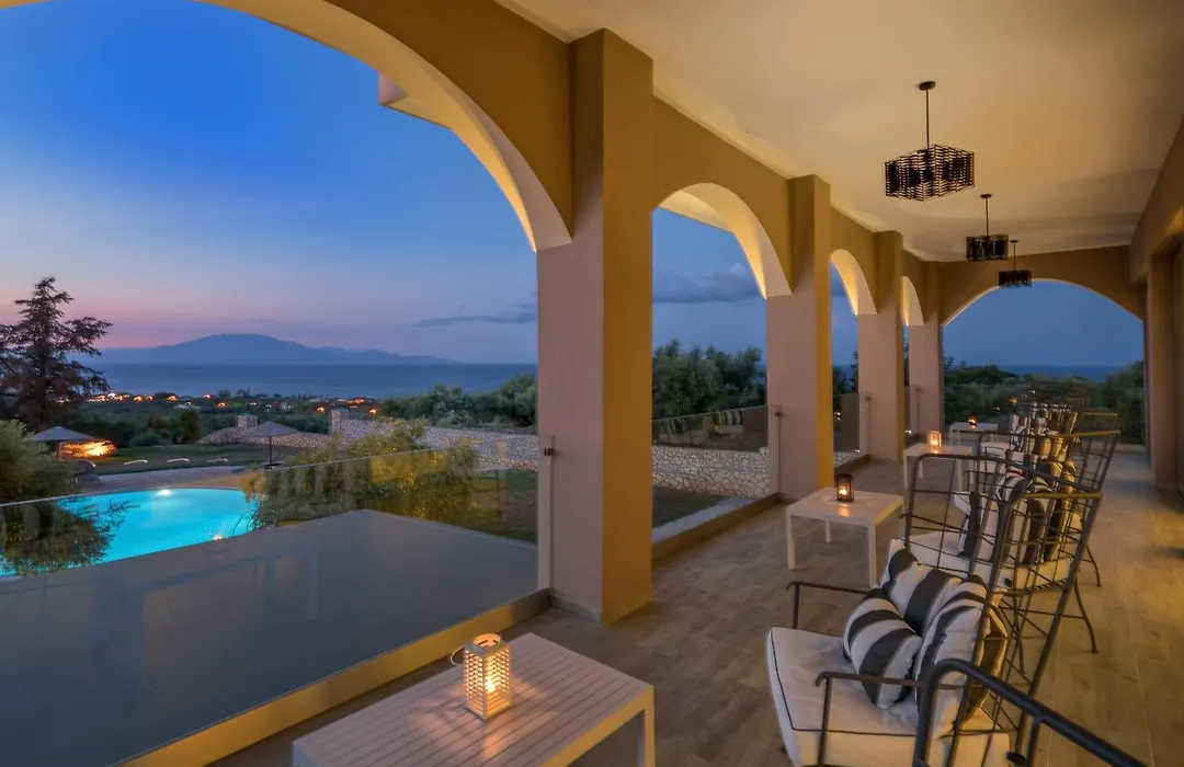 Elegance Luxury Executive Suites - Adults Only-1