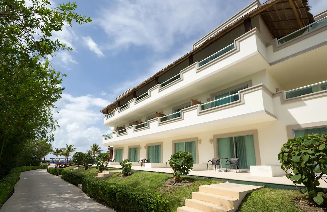 Bluebay Grand Esmeralda-1