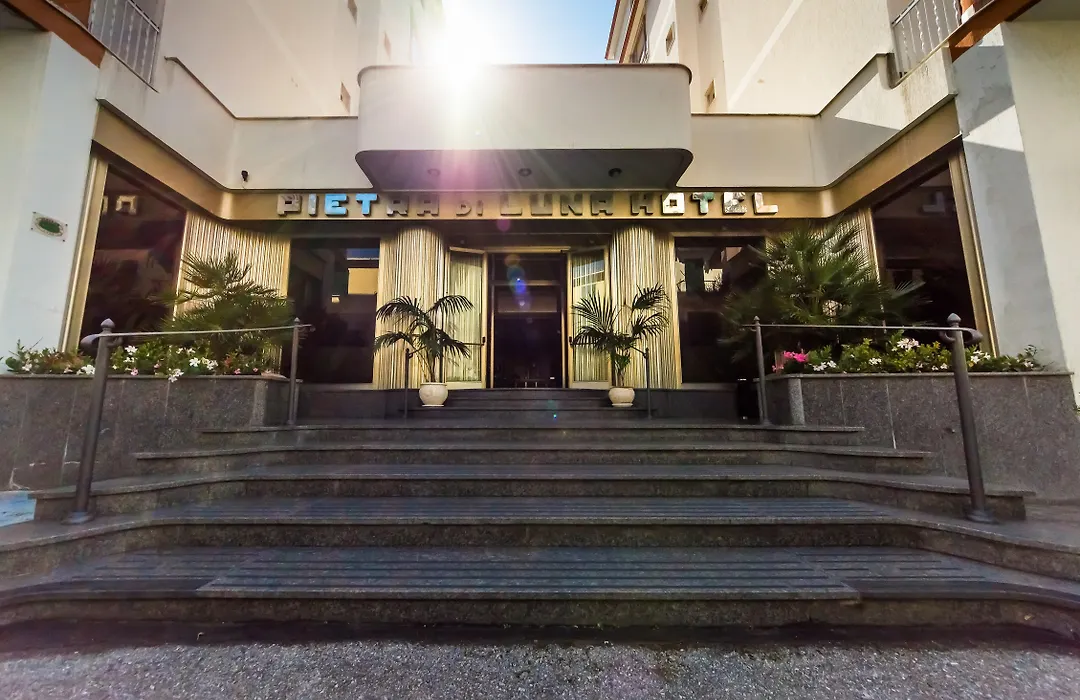 Hotel Pietra Di Luna-1
