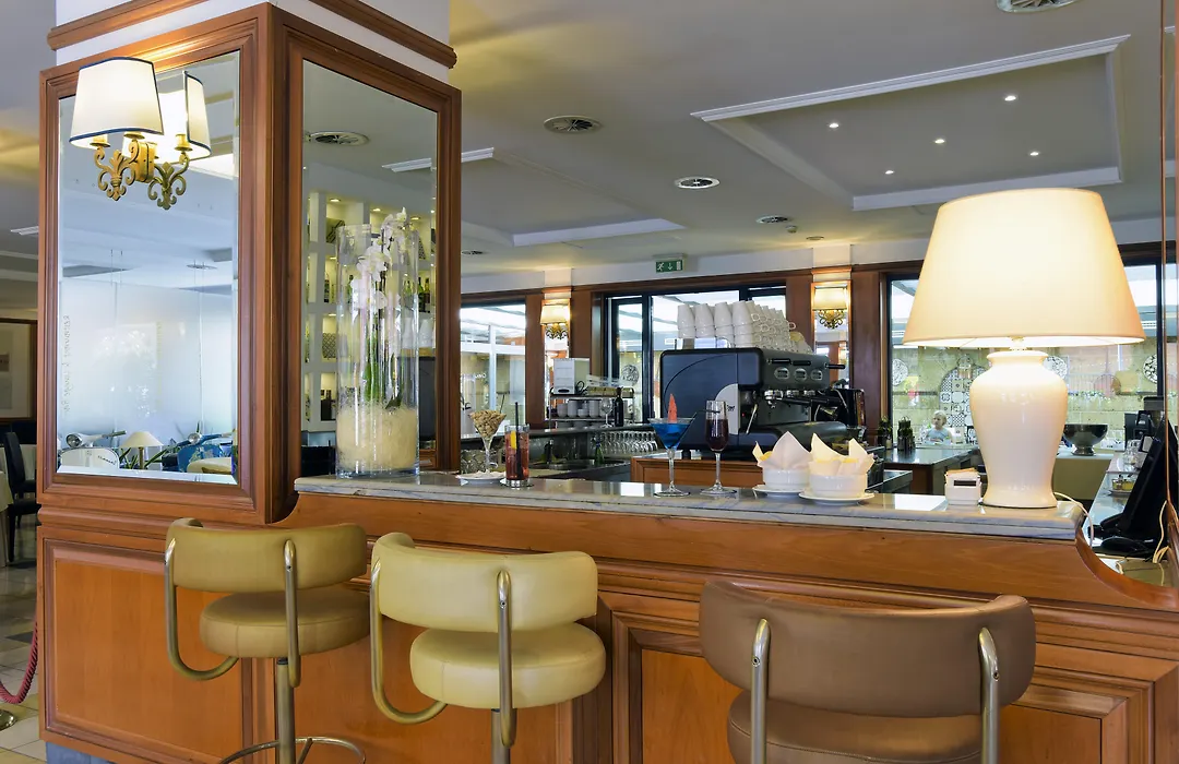Grand Hotel Tiberio-1