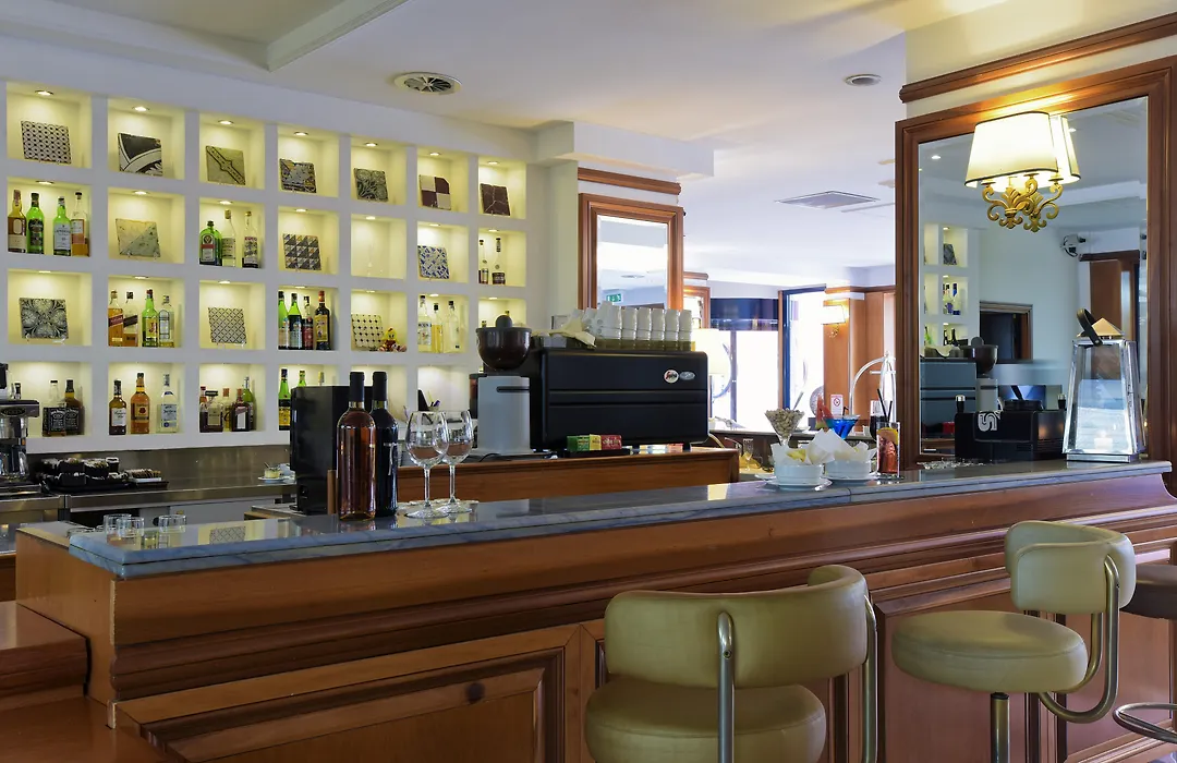 Grand Hotel Tiberio-1