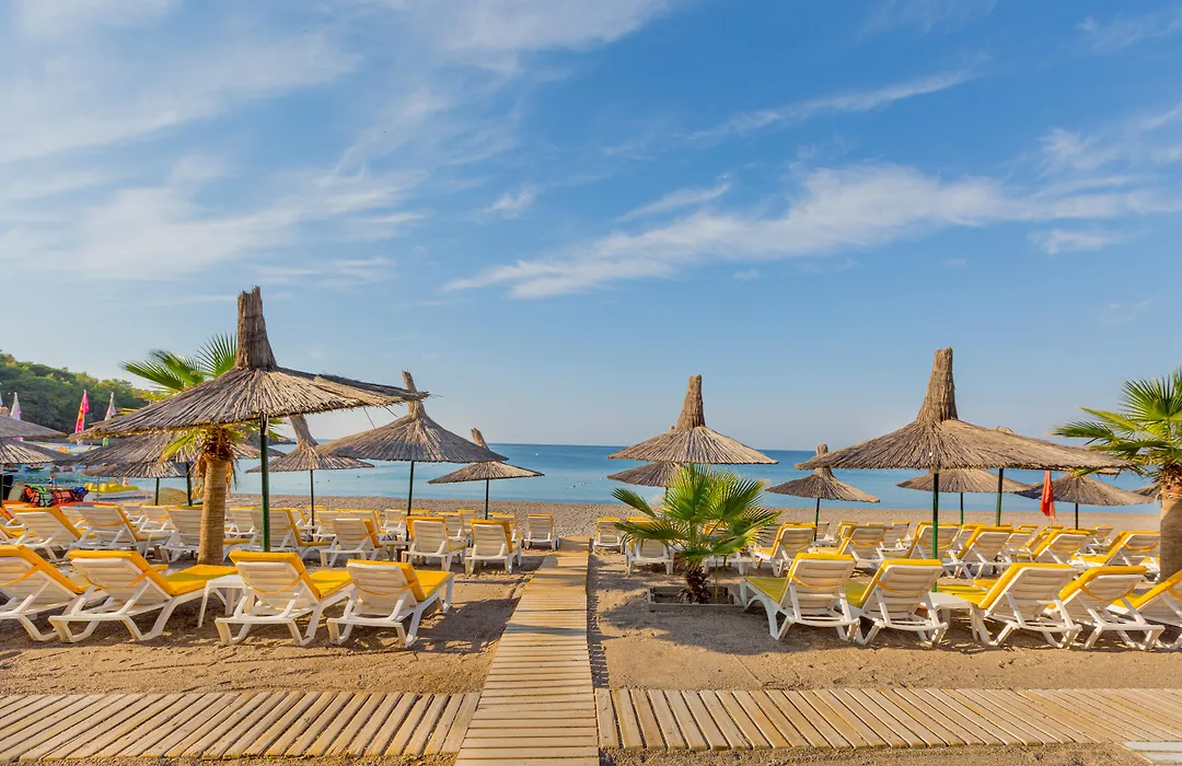 Justiniano Deluxe Resort-1