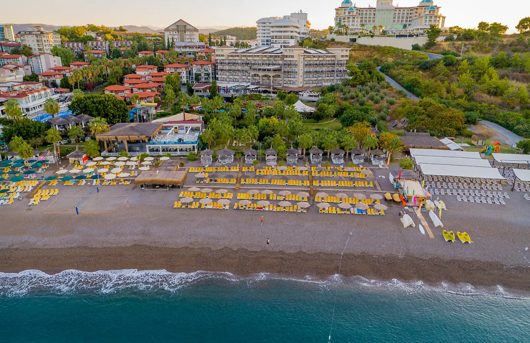 Justiniano Deluxe Resort-1