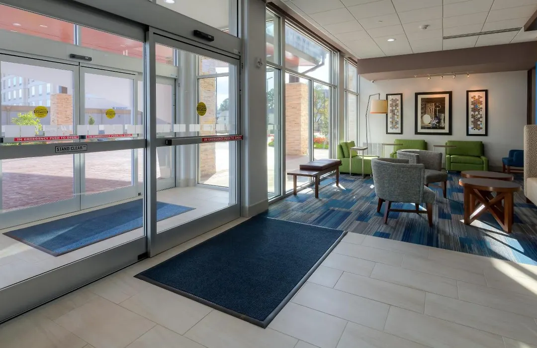 Holiday Inn Express & Suites Tulsa Midtown By Ihg-1