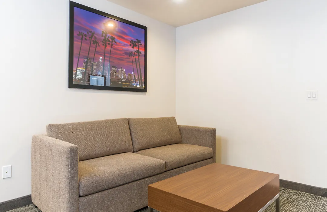 Holiday Inn Express Hollywood Walk Of Fame By Ihg-1