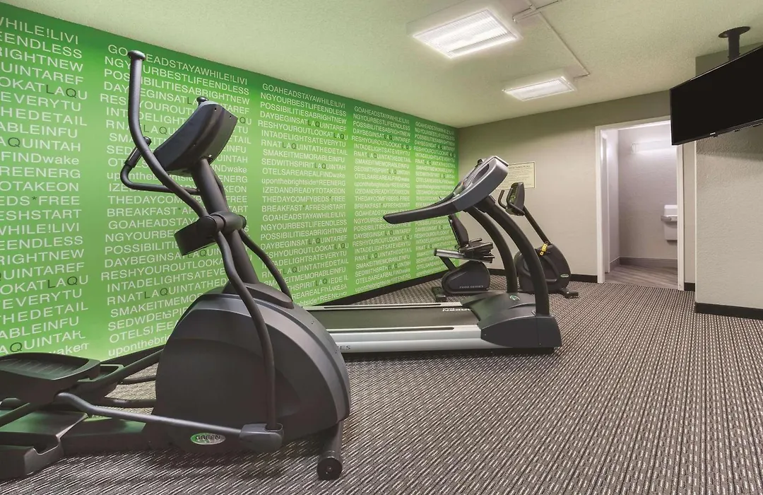 Days Inn By Wyndham Gainesville Florida-1