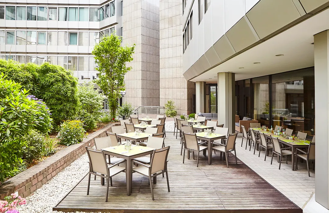 Clayton Hotel Duesseldorf City Centre-1