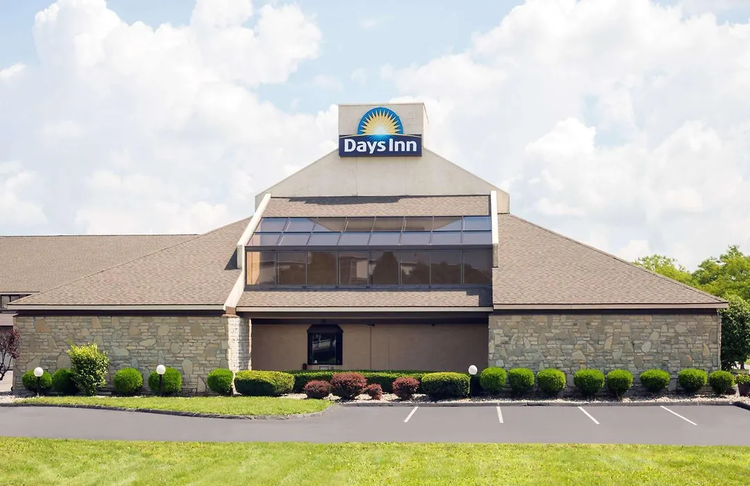 Days Inn By Wyndham Maumee/Toledo-1