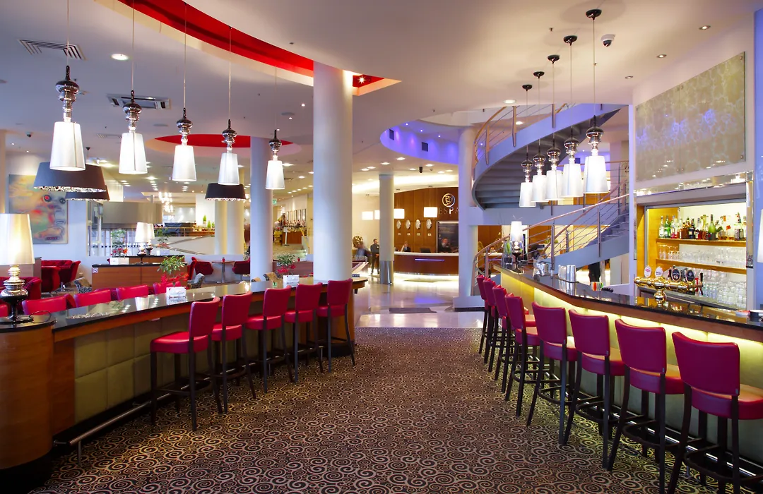 Radisson Blu Latvija Conference & Spa Hotel, Riga-1