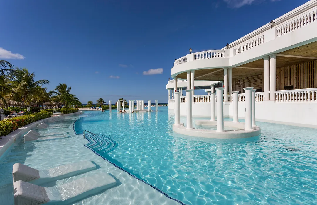 Grand Palladium Lady Hamilton Resort & Spa-1