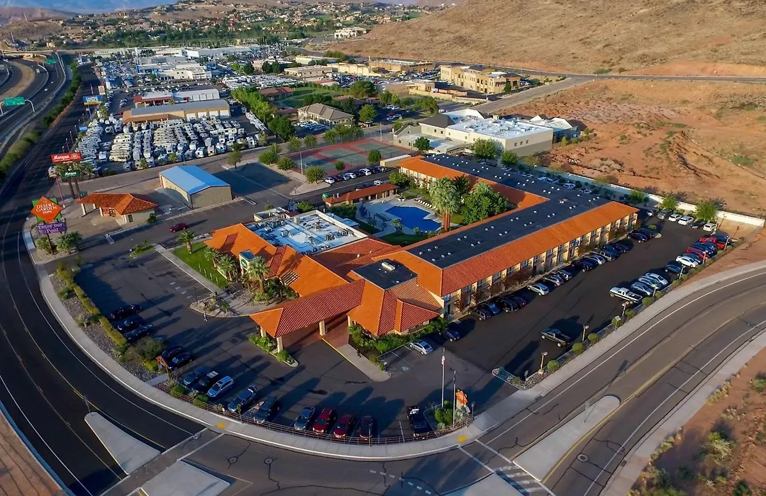 Loge St George Utah - Fall 2025-1