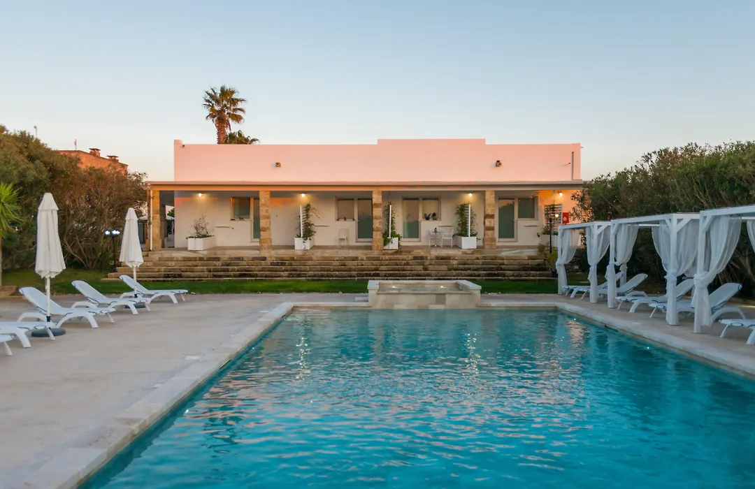 Relais Masseria Casina Dei Cari-1