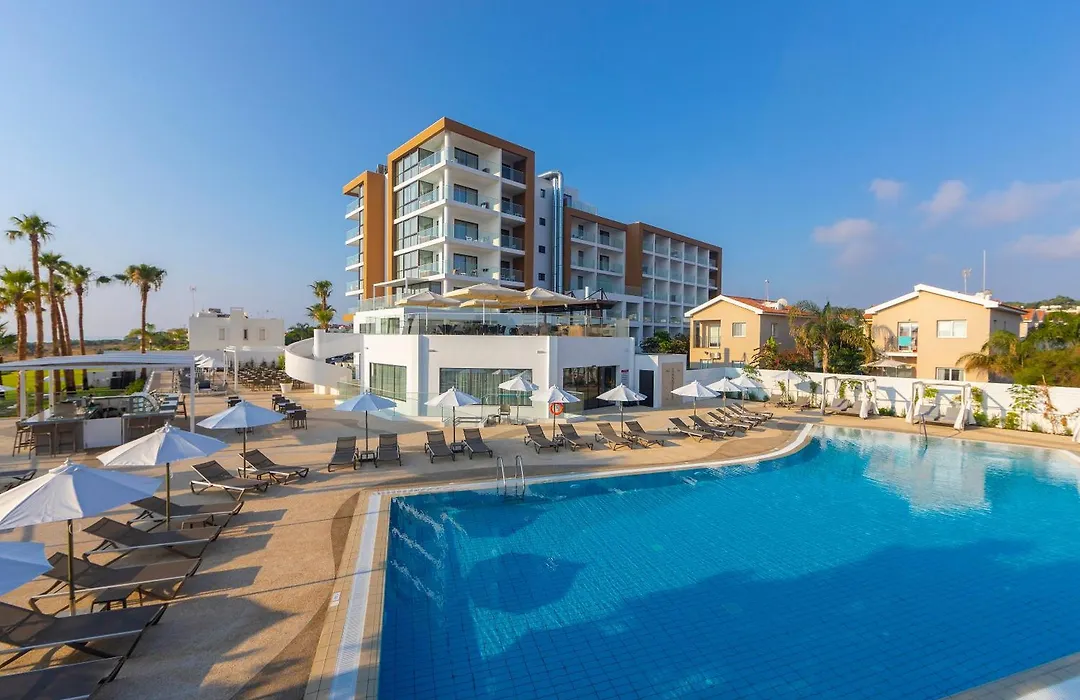 Leonardo Crystal Cove Hotel & Spa - Adults Only-1