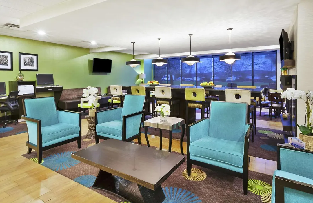 Hampton Inn Clinton-1