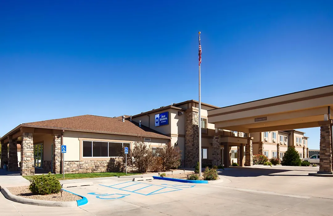 Best Western El-Quartelejo Inn & Suites-1