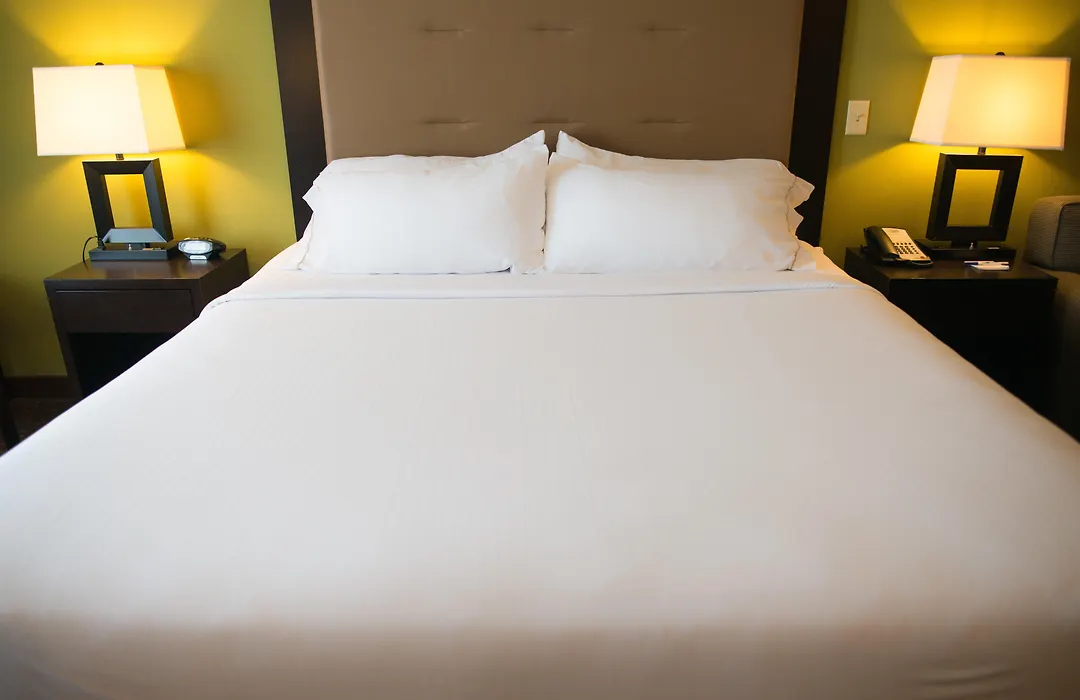 Holiday Inn Express & Suites Northwood-1