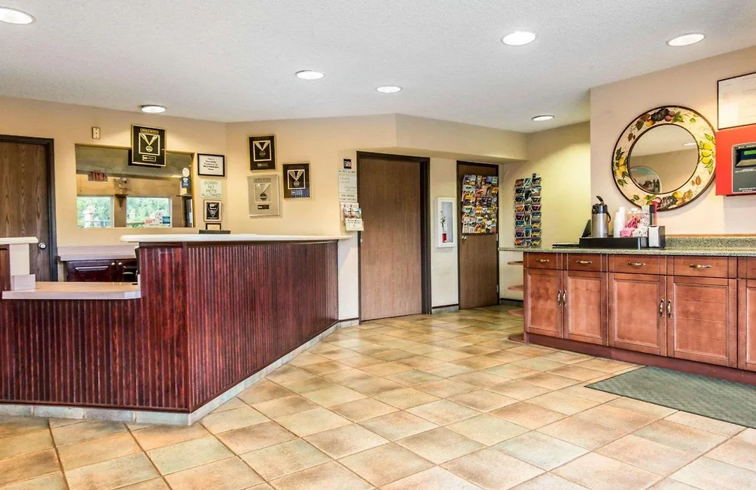 Quality Inn & Suites Manitou Springs At Pikes Peak-1