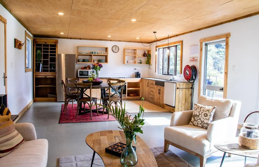Parohe Island Retreat-1