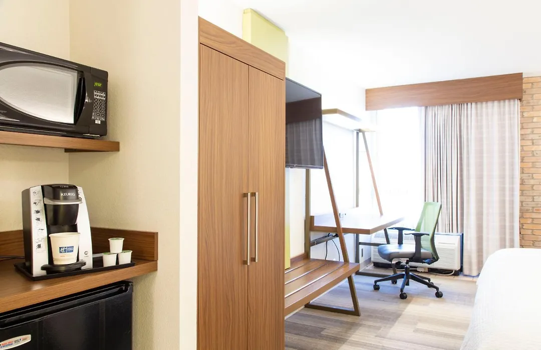 Holiday Inn Express - San Antonio Airport By Ihg-1
