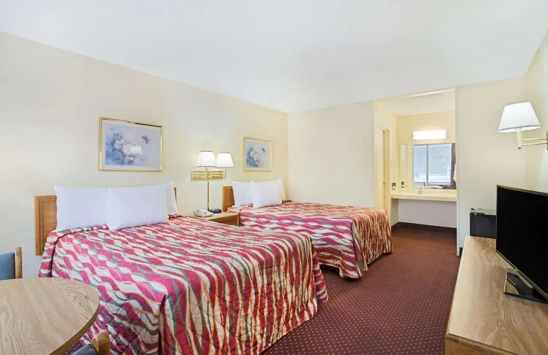 Bristol Parkway Inn-1