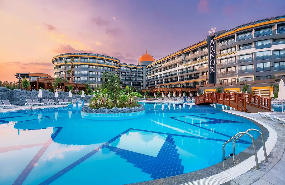 Arnor De Luxe Hotel & Spa-1