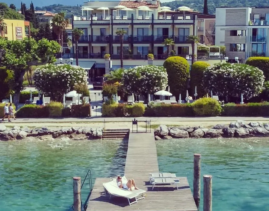 Hotel Villa Letizia-1
