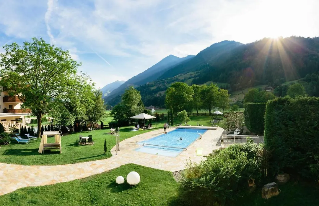 Wiesenhof Gardenresort-1