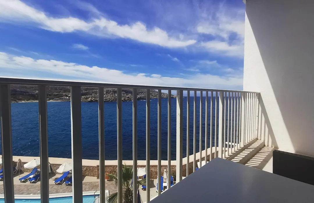 Paradise Bay Resort-1