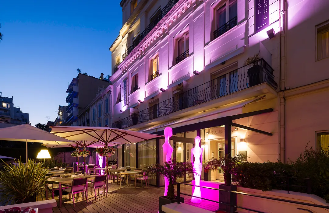 Hotel Le Canberra-1