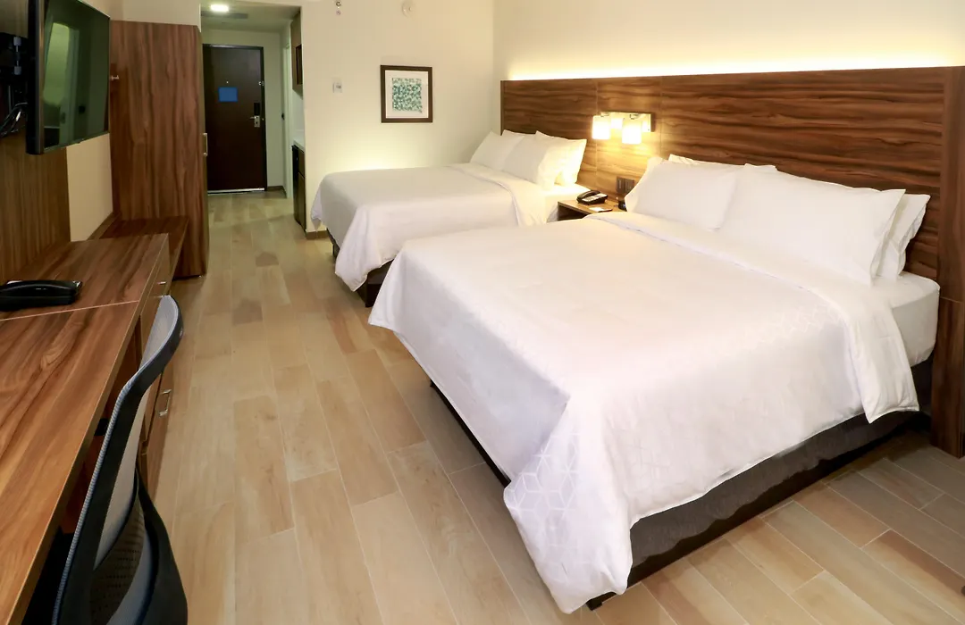 Holiday Inn Express&Suites - Playa del Carmen, an IHG Hotel-1
