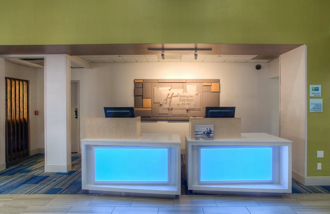 Holiday Inn Express & Suites Tempe By Ihg-1