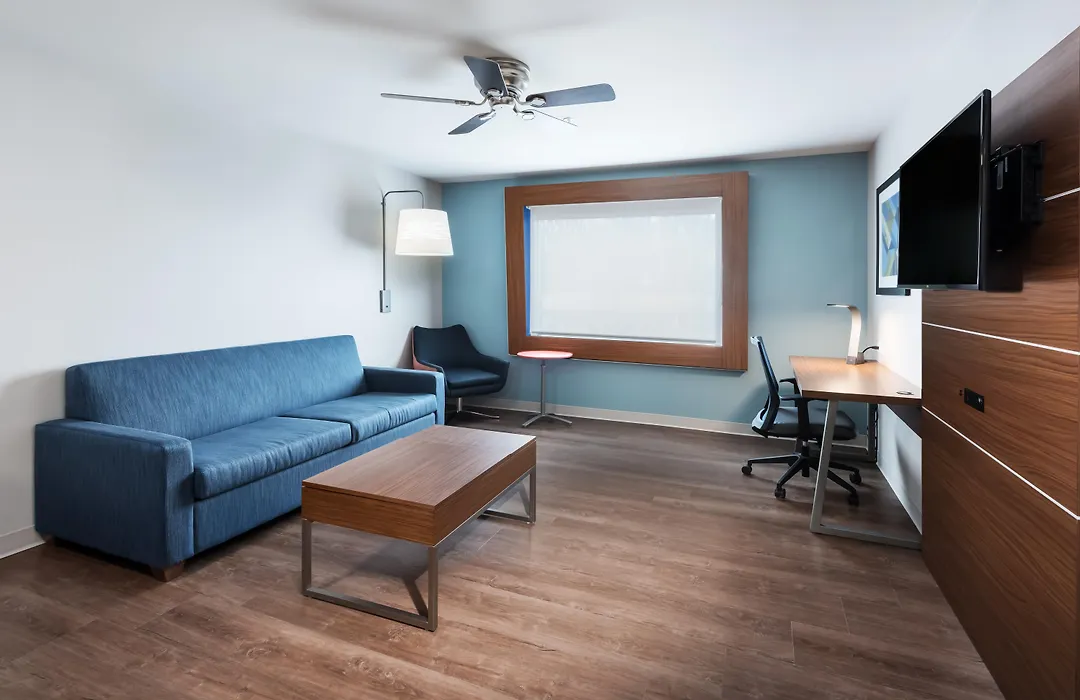 Holiday Inn Express & Suites West Plains Southwest By Ihg-1