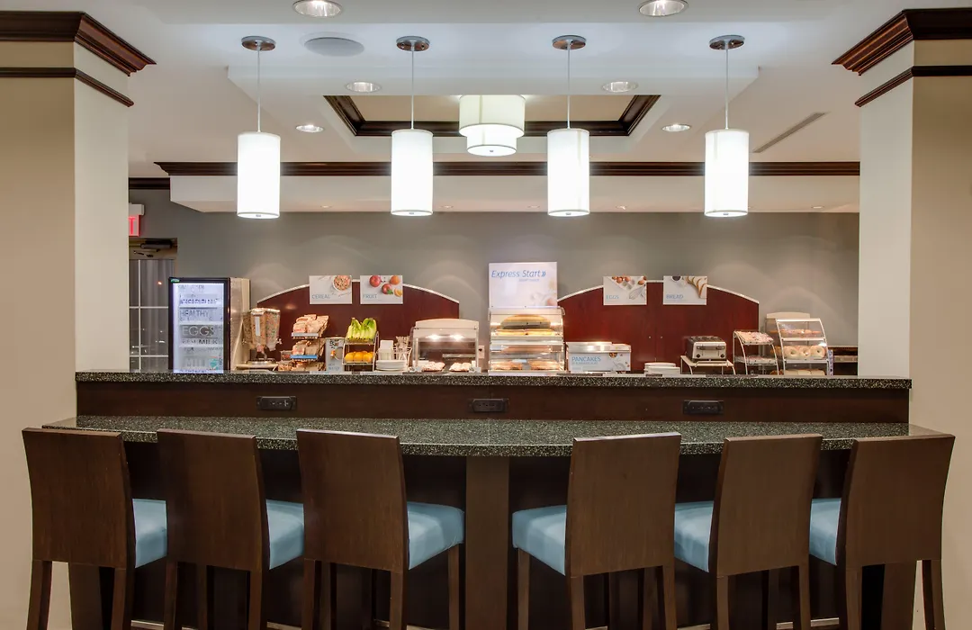 Holiday Inn Express & Suites Ottawa East-Orleans By Ihg-1