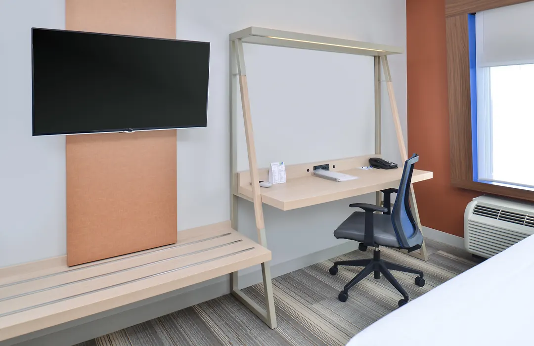Holiday Inn Express & Suites - Southgate - Detroit Area By Ihg-1