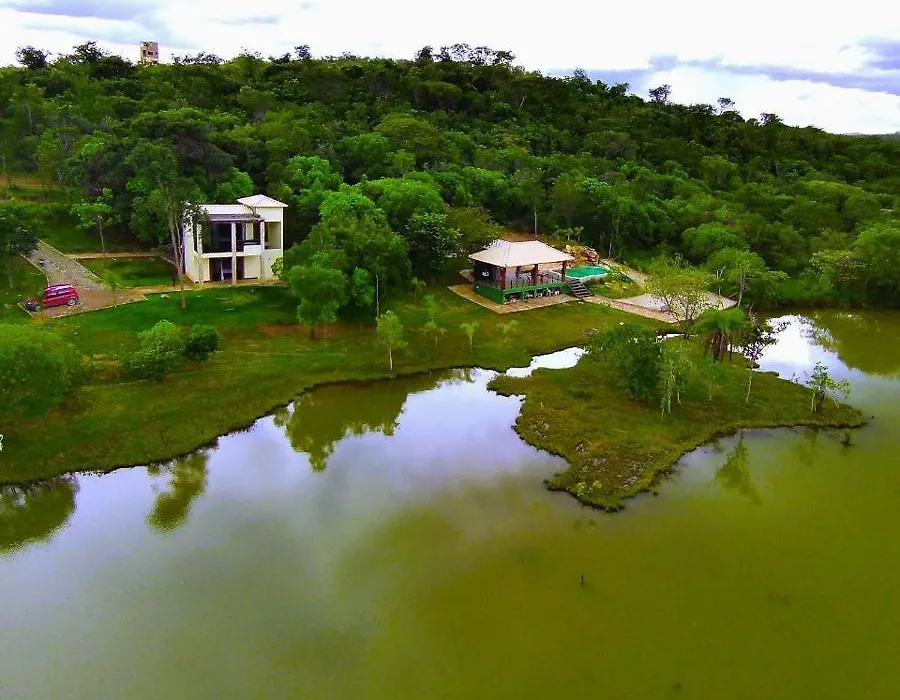 Chalé defronte Lagoa na Serra do Cipó próximo a Cachoeira Grande, Cachoeira do Pedrão e Cachoeira Véu da Noiva-1